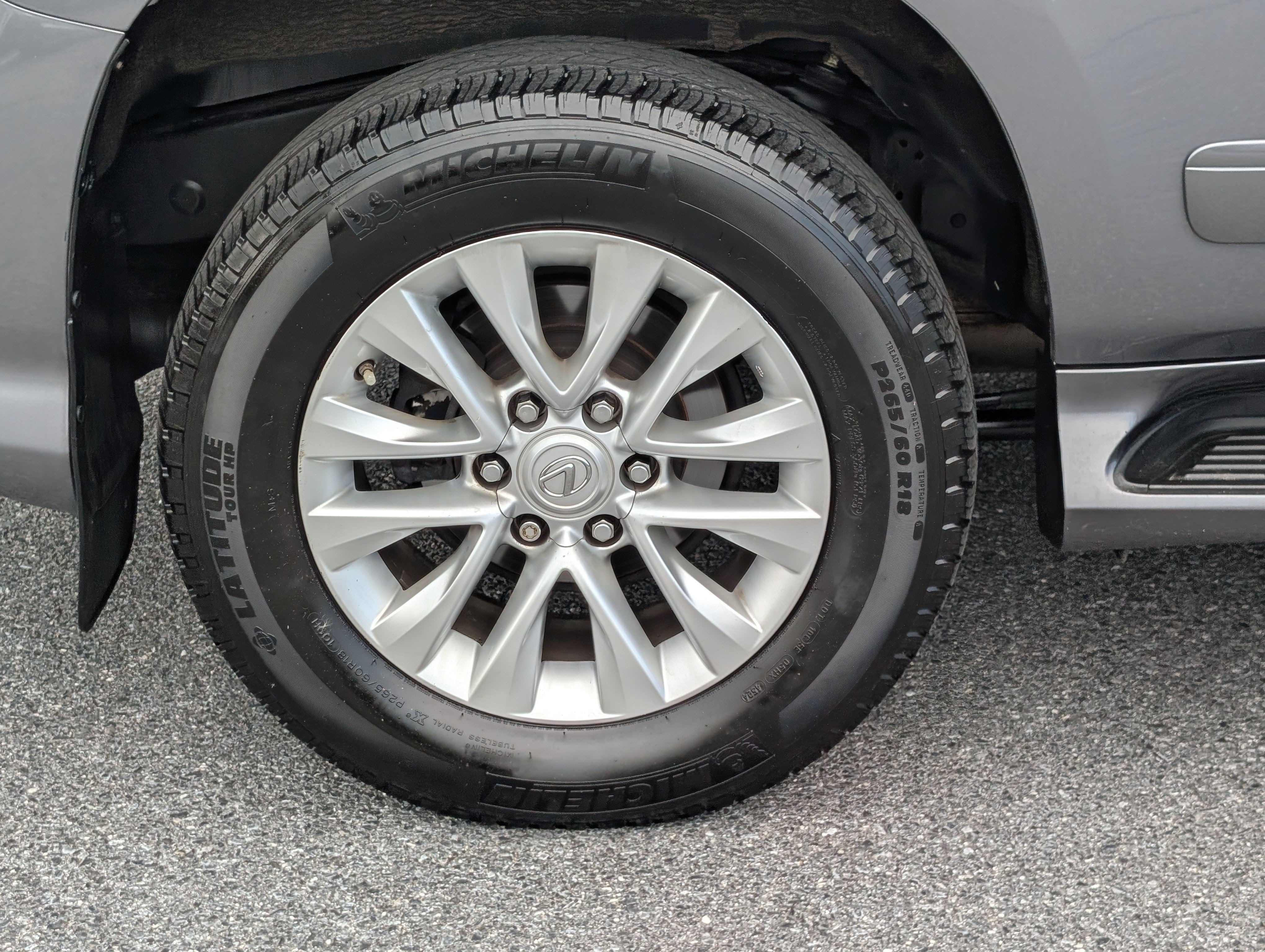 Used 2017 Lexus GX 460 Premium w/ Premium Package AWD/4WD image 8