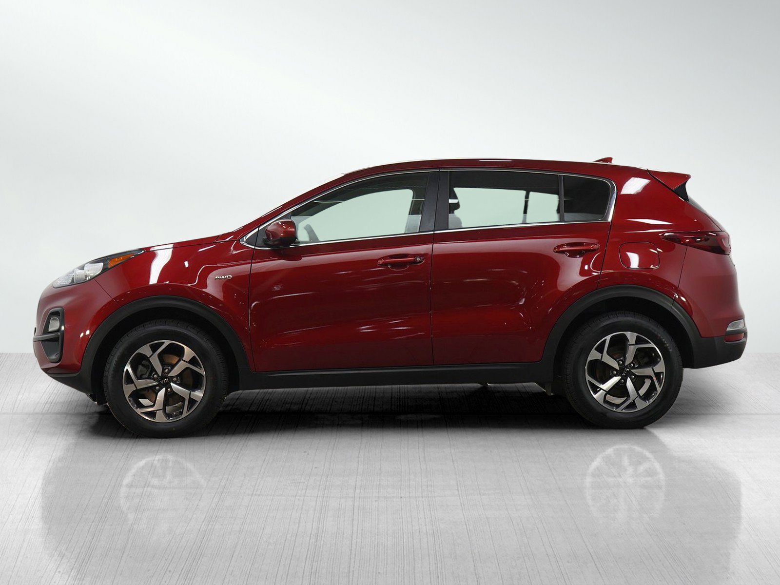 Used 2020 Kia Sportage LX image 2