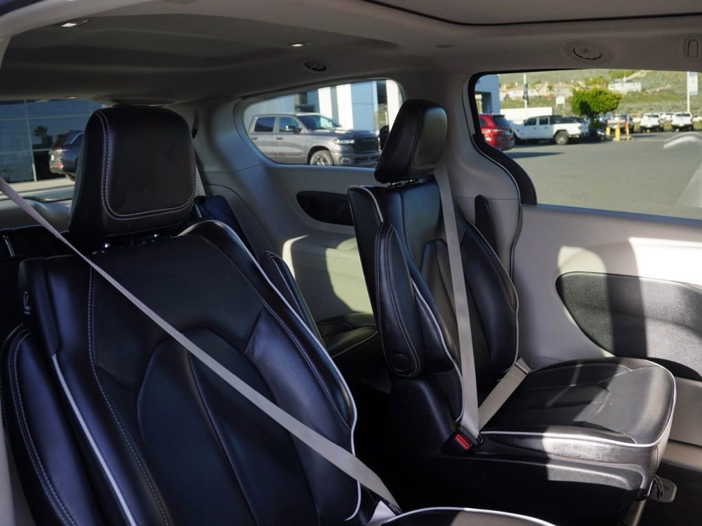 Certified 2023 Chrysler Pacifica Limited image 20
