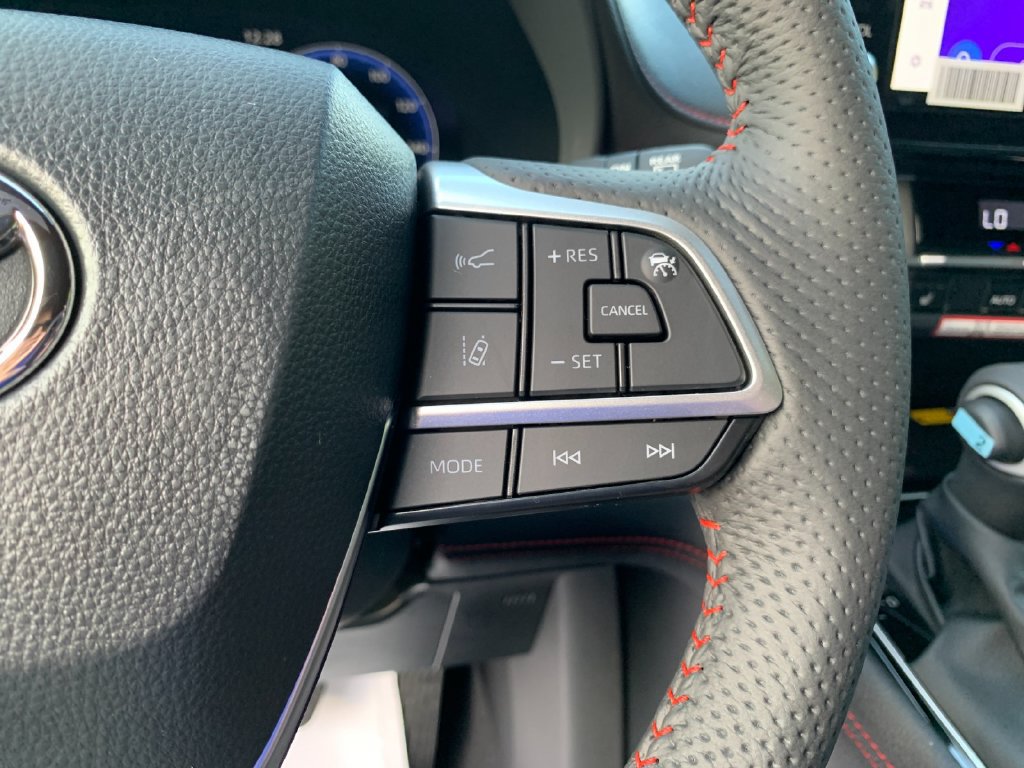 New 2026 Toyota Sienna XSE AWD/4WD image 27