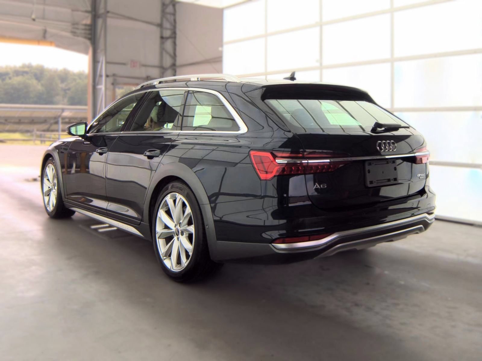 Used 2023 Audi A6 3.0T allroad Premium Plus AWD/4WD image 3