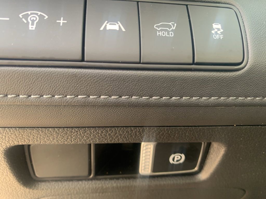 Certified 2023 Hyundai Santa Fe SEL w/ Premium Package image 18