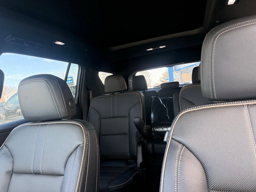 New 2026 Chevrolet Traverse High Country w/ LPO, Floor Liner Package image 30