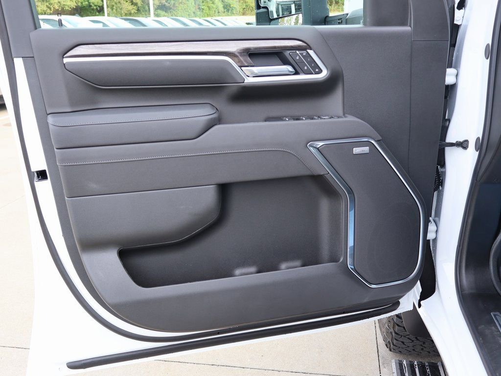 New 2026 Chevrolet Silverado 2500 LTZ w/ LTZ Plus Package image 12