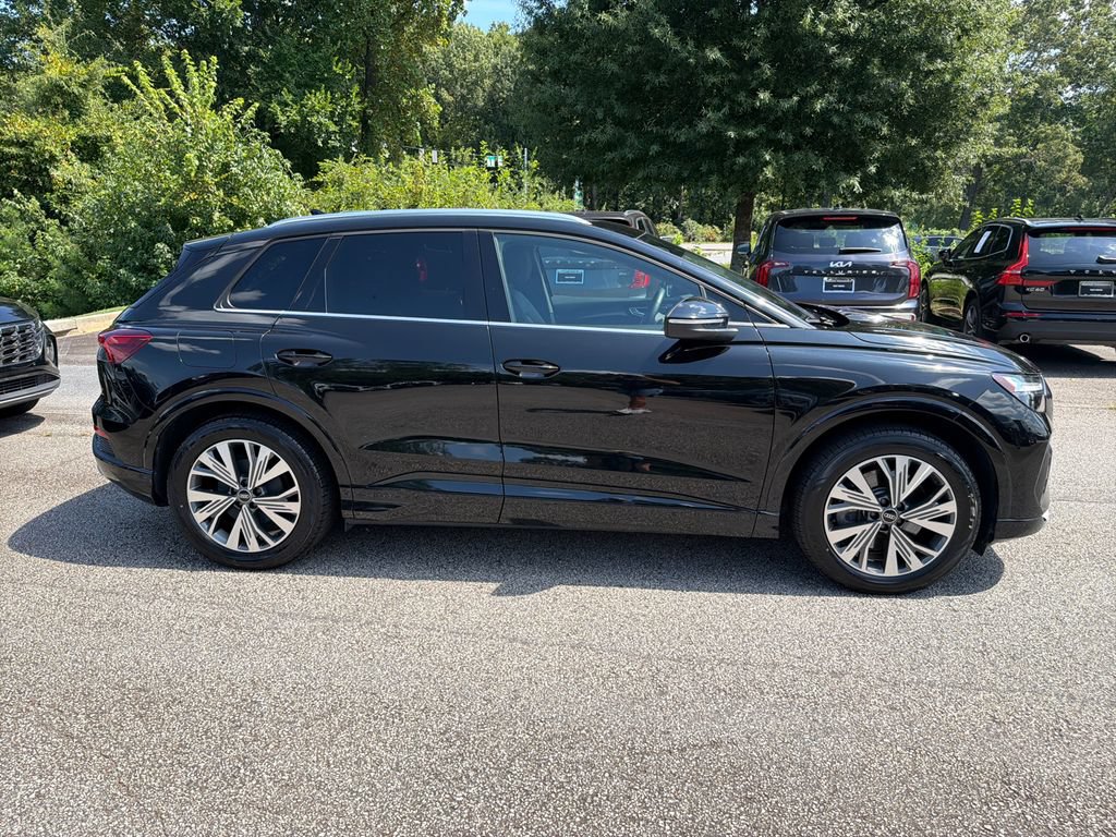 Used 2023 Audi Q4 e-tron Premium Plus RWD image 8