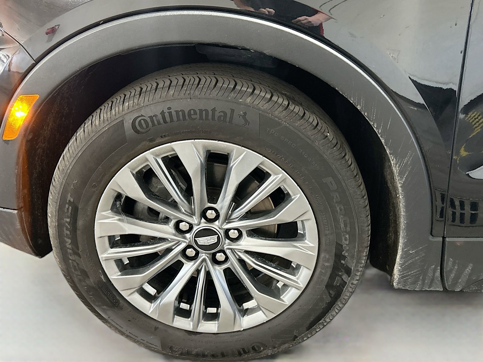 Used 2024 Cadillac XT4 Premium Luxury w/ Technology Package image 33