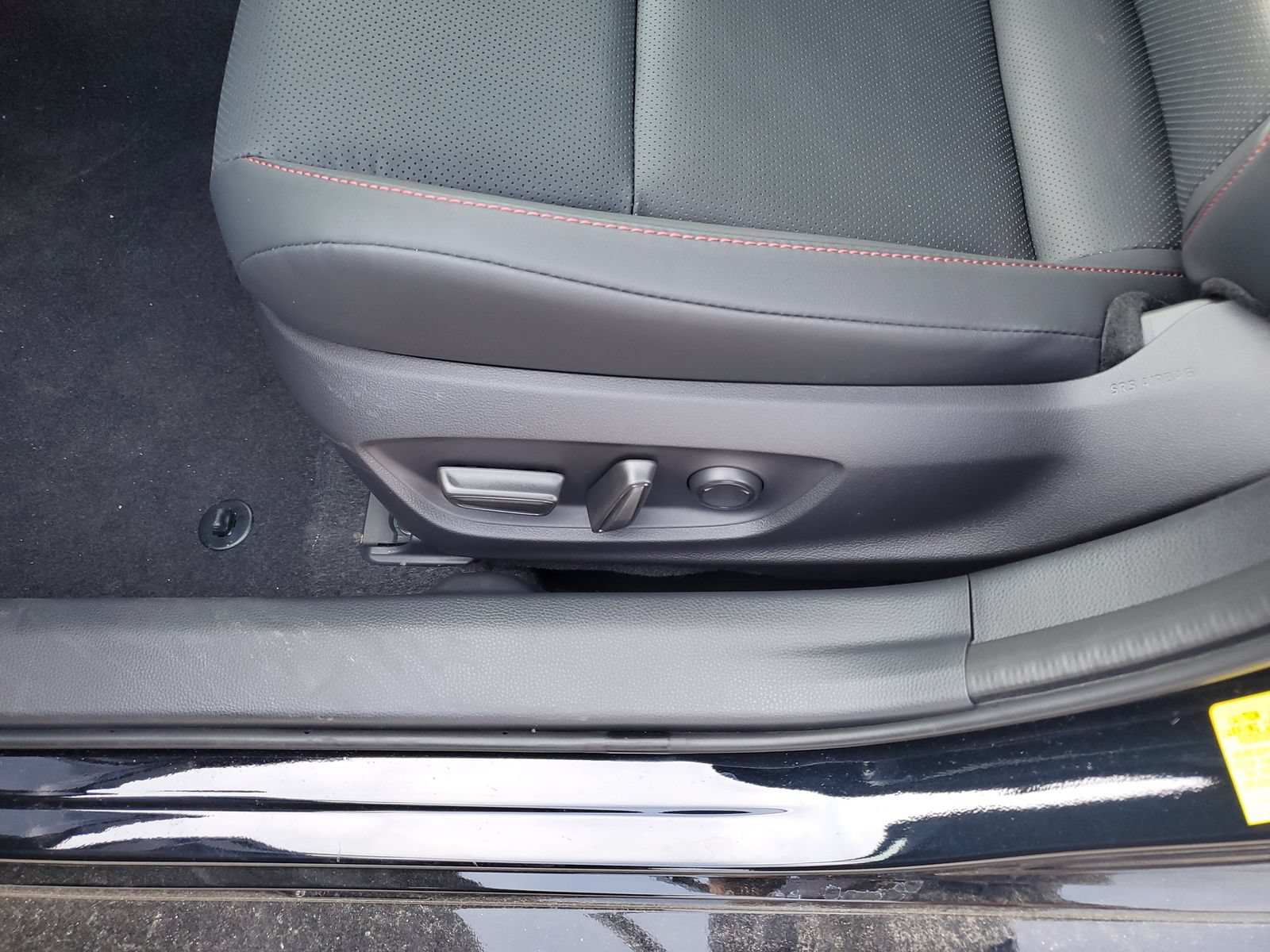 New 2026 Toyota Prius Plug-In Hybrid FWD image 18