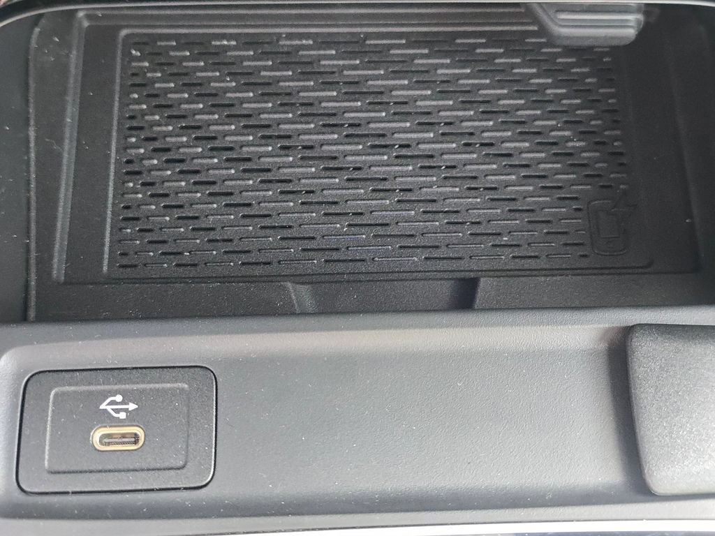 New 2026 Mercedes-Benz GLB 250 4MATIC image 30
