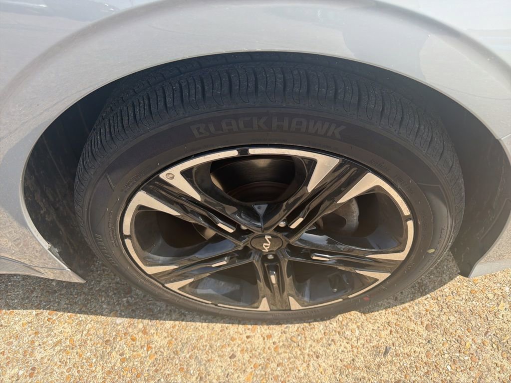 Used 2023 Kia K5 GT-Line w/ GT-Line Premium Package image 11