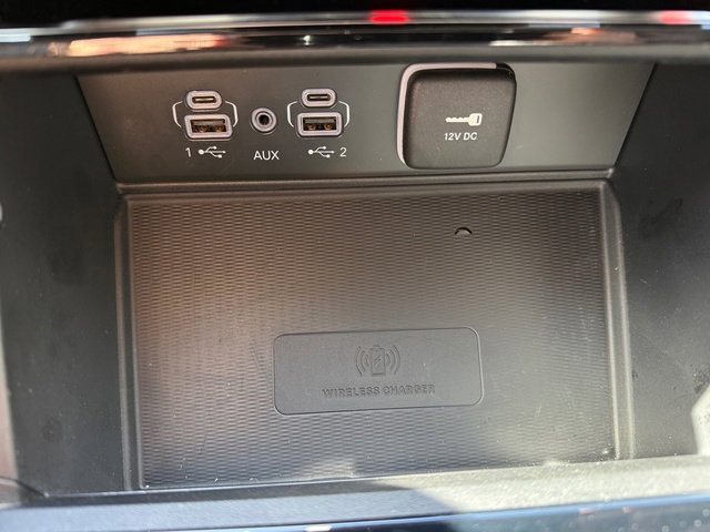 Used 2023 Jeep Grand Cherokee Laredo w/ Luxury Tech Group I image 25