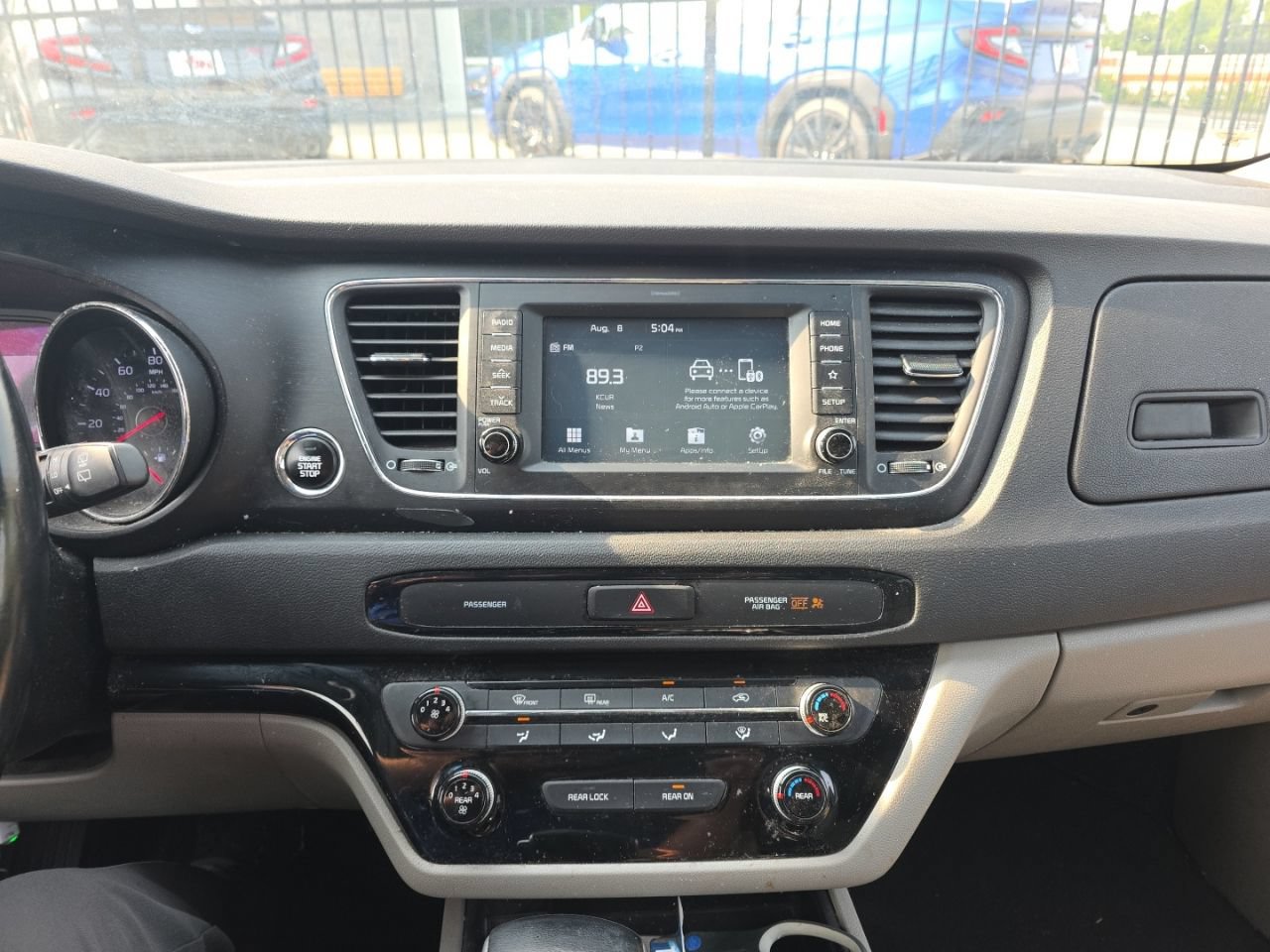 Used 2019 Kia Sedona EX FWD image 7