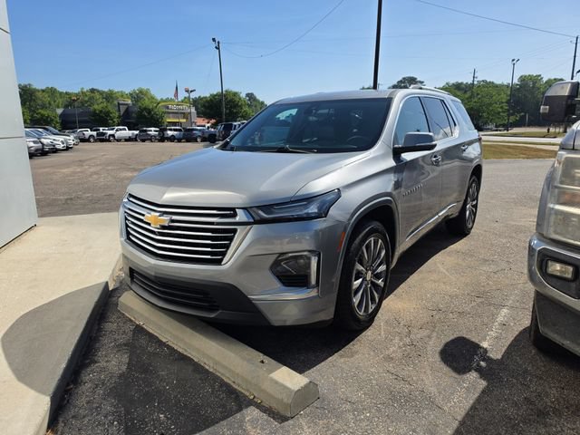 Used 2023 Chevrolet Traverse Premier FWD video 1