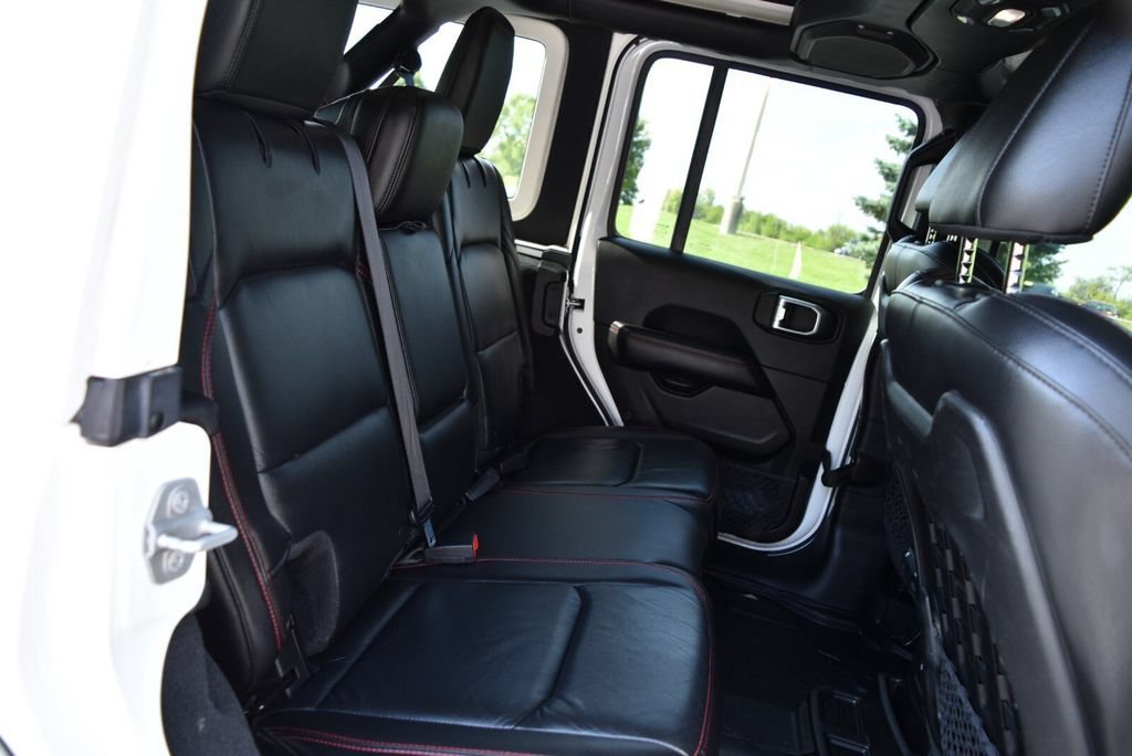 Used 2018 Jeep Wrangler Unlimited Rubicon AWD/4WD image 36