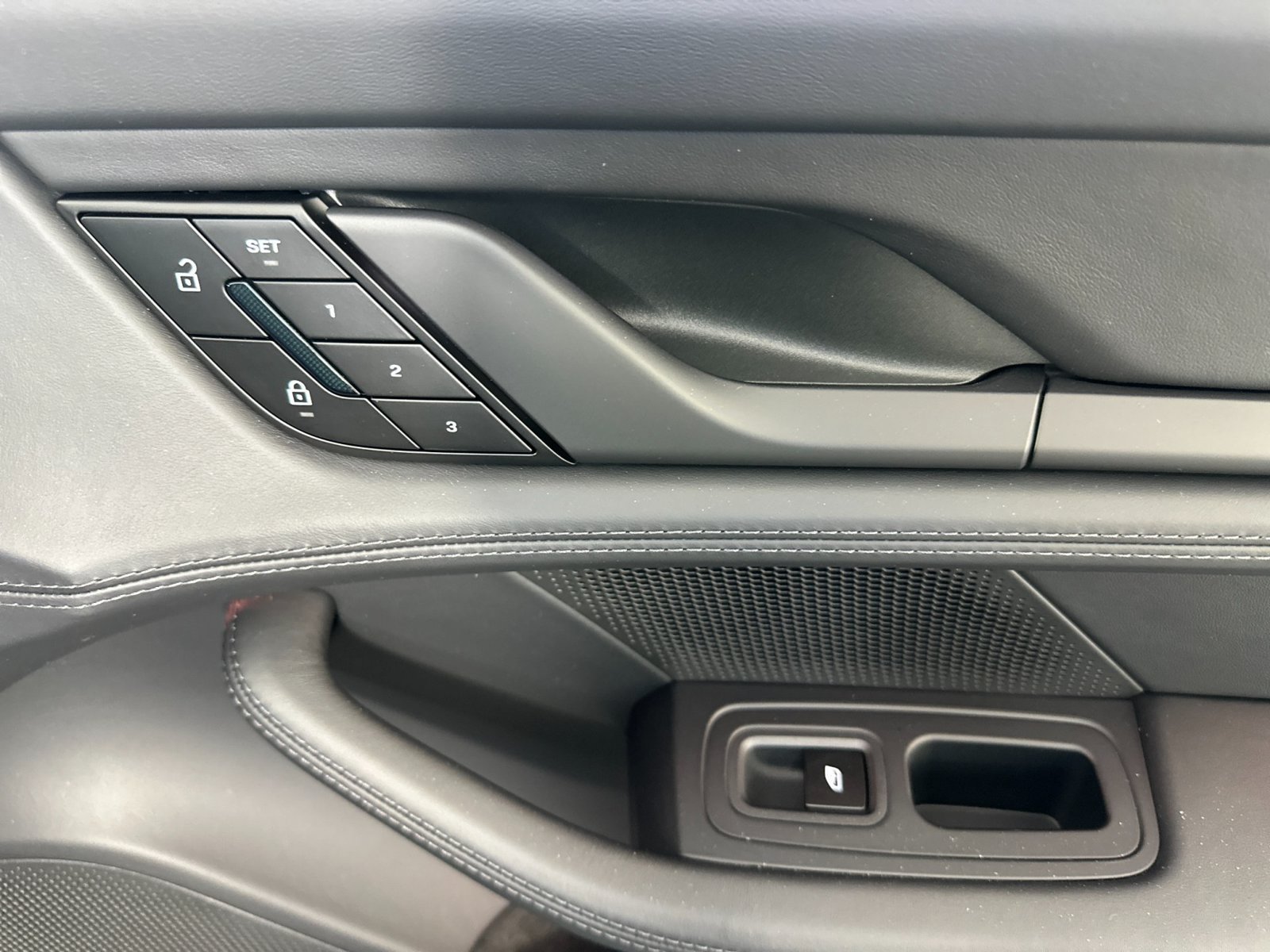 New 2026 Porsche Taycan AWD/4WD image 19