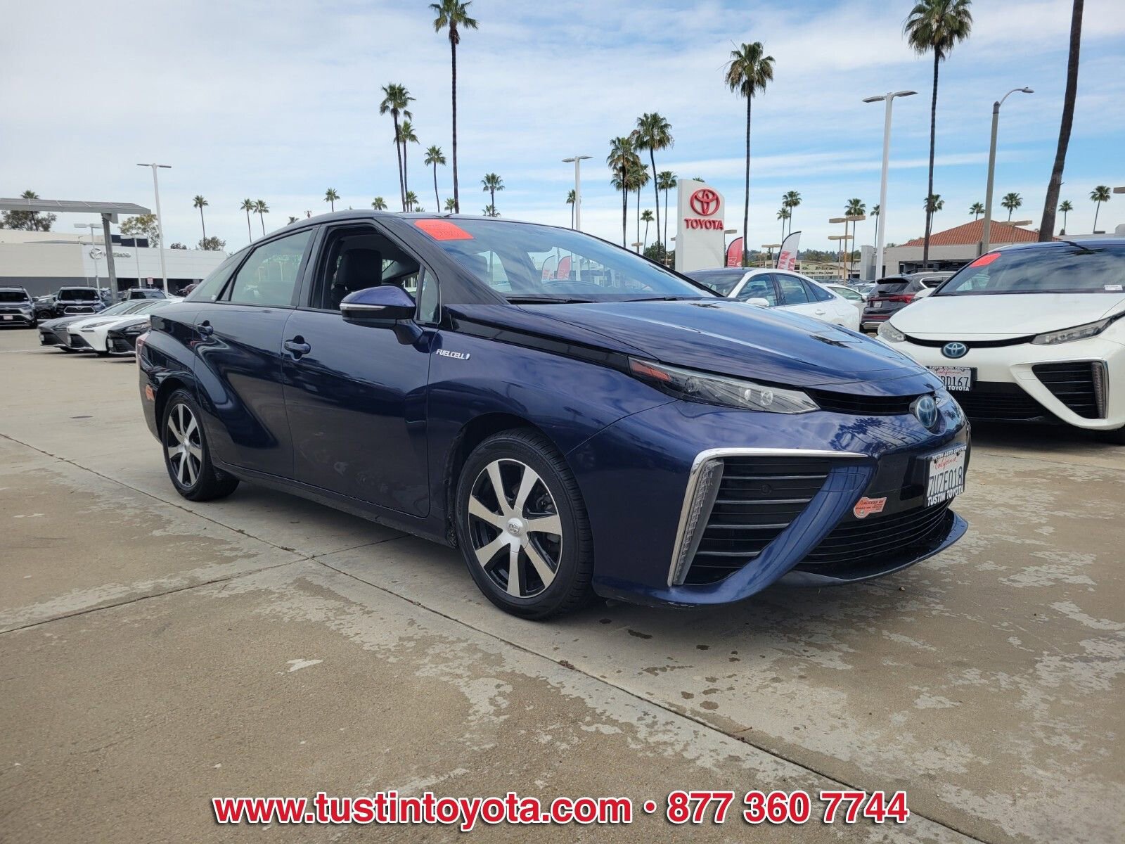 Used 2016 Toyota Mirai image 2