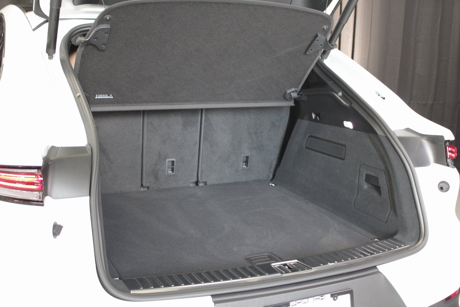 New 2026 Porsche Cayenne S image 17