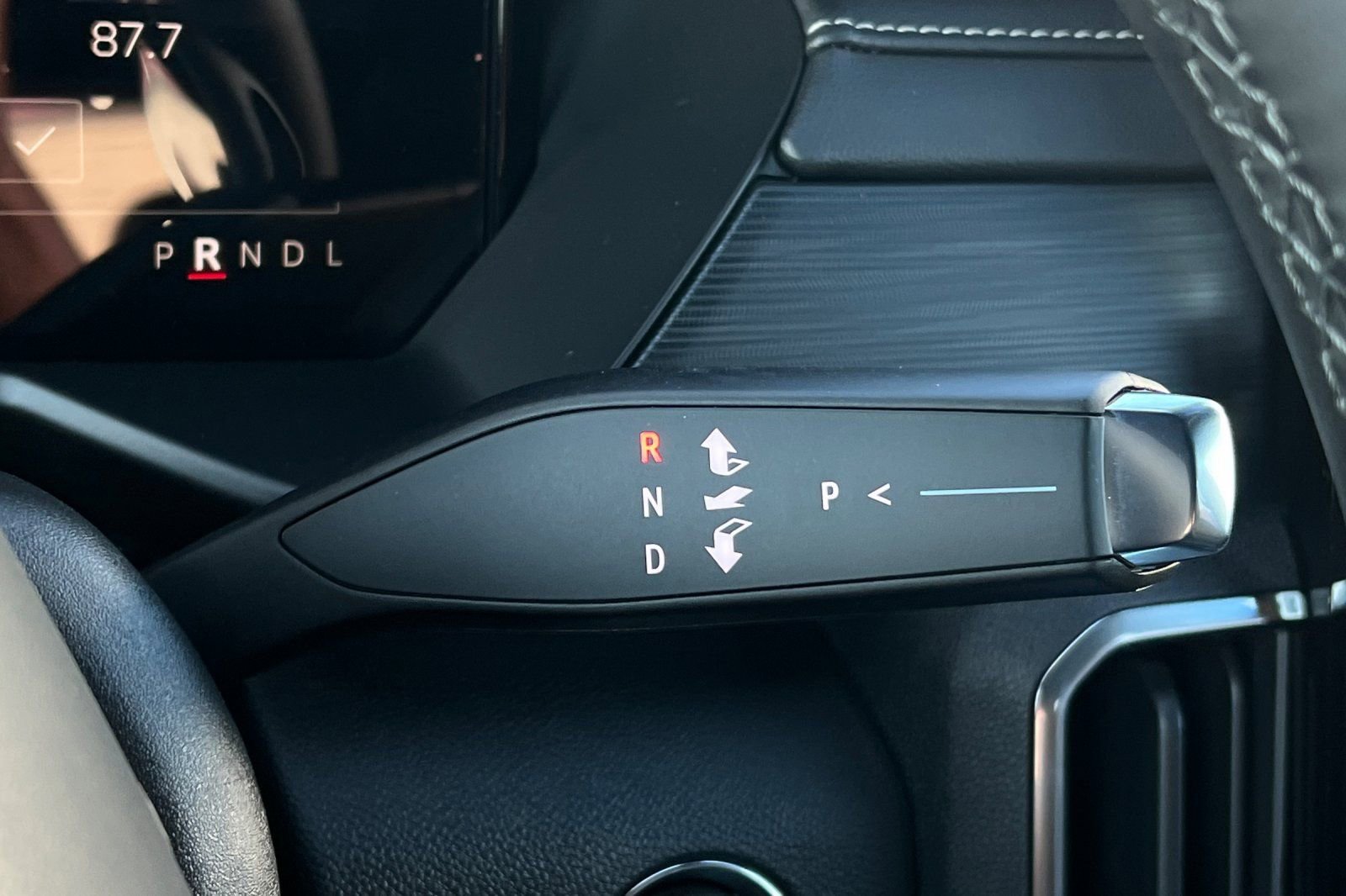 New 2026 GMC Acadia Elevation w/ Elevation Premium Package image 21