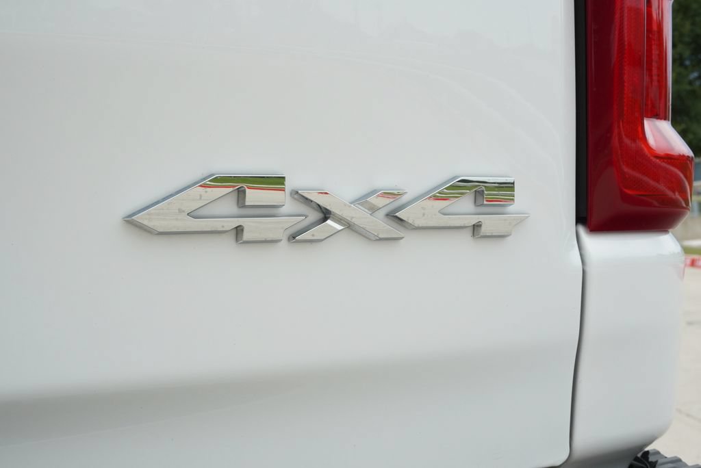 Used 2025 RAM 1500 Laramie w/ Sport Appearance Package AWD/4WD image 9
