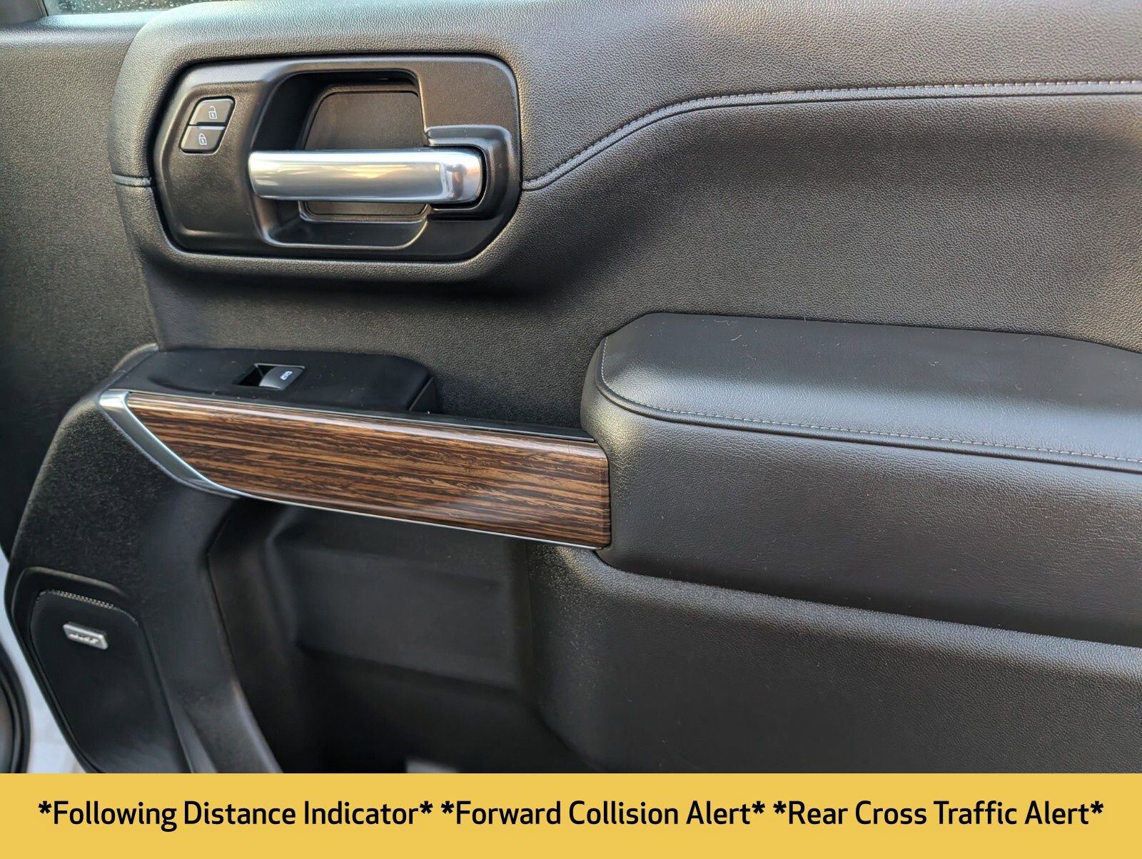 Used 2022 Chevrolet Silverado 2500 High Country w/ Z71 Off-Road Package image 32