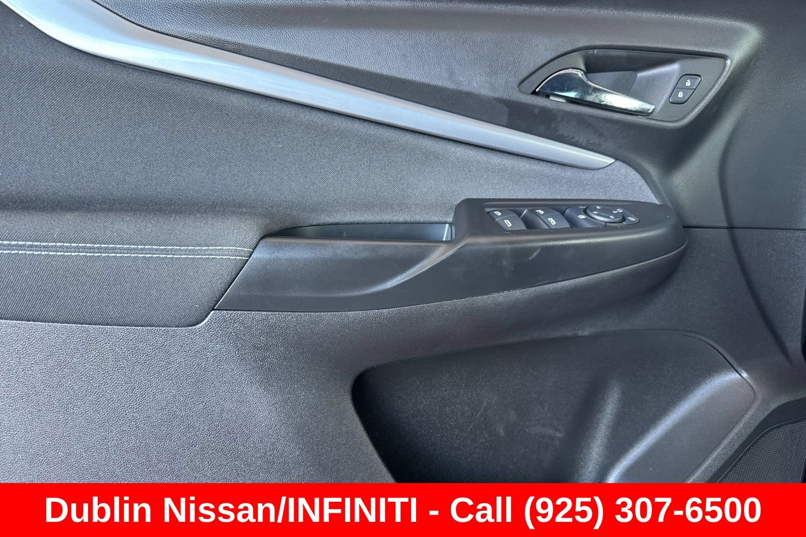 Used 2023 Chevrolet Bolt EUV LT FWD image 12
