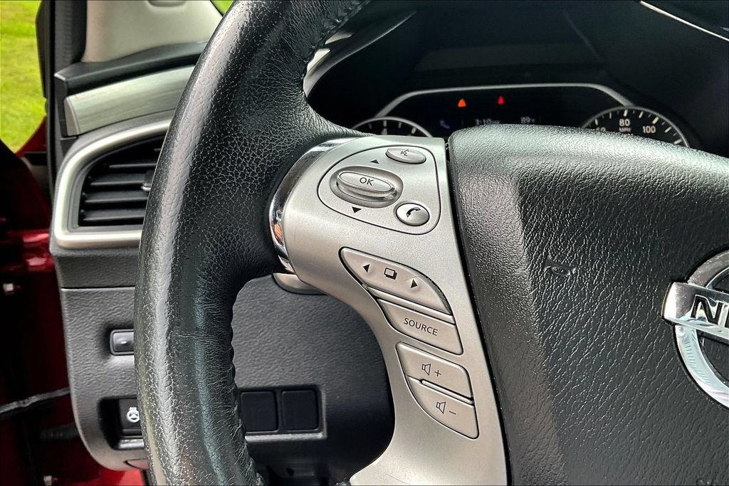 Used 2018 Nissan Murano SL w/ Moonroof Package AWD/4WD image 10