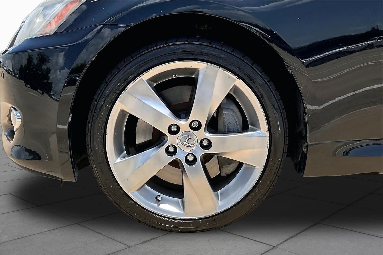 Used 2010 Lexus IS 350C RWD image 9