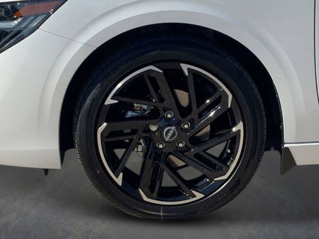 New 2026 Nissan Sentra SR FWD image 9