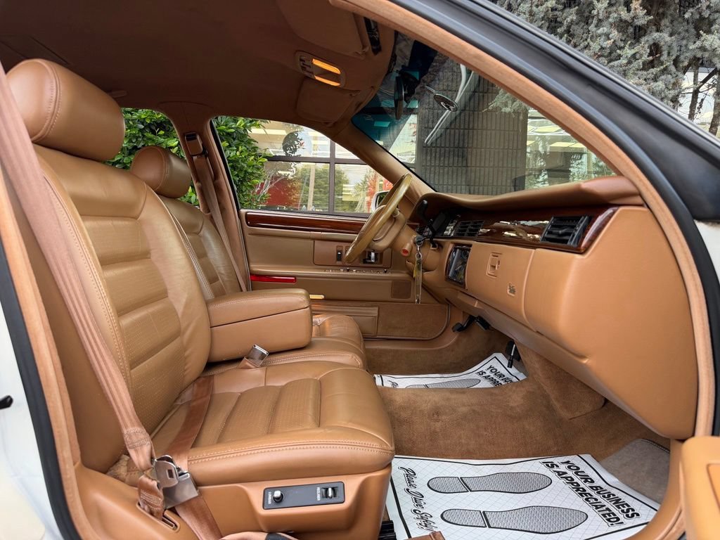 Used 1994 Cadillac De Ville Concours FWD image 34