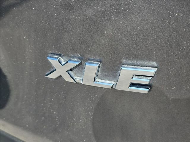 Used 2023 Toyota RAV4 XLE w/ Convenience Package FWD image 5