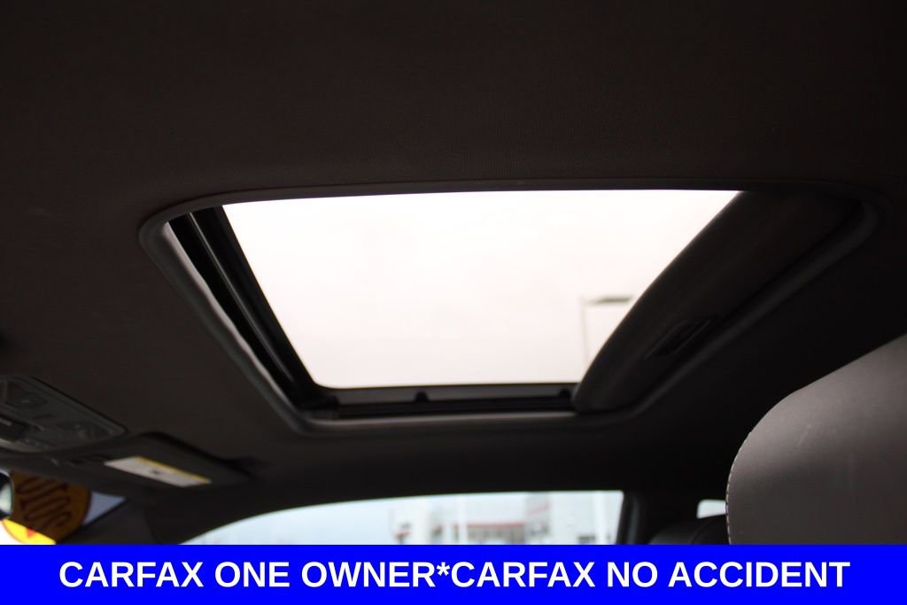 Used 2016 Chevrolet Camaro SS image 21