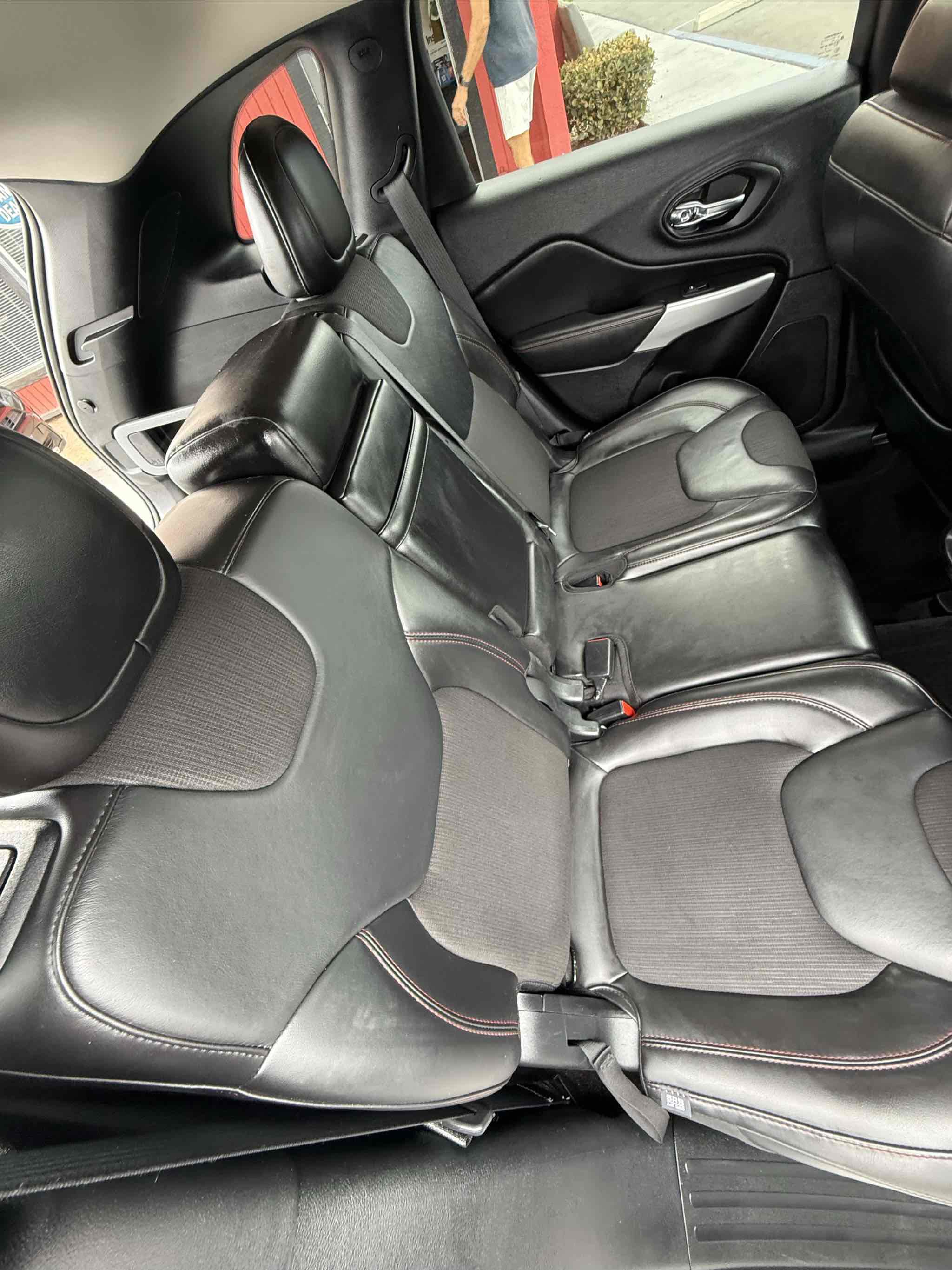 Used 2018 Jeep Cherokee Trailhawk image 59