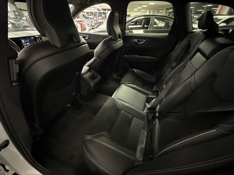 Used 2019 Volvo XC60 T5 R-Design w/ Protection Package Premier FWD image 27