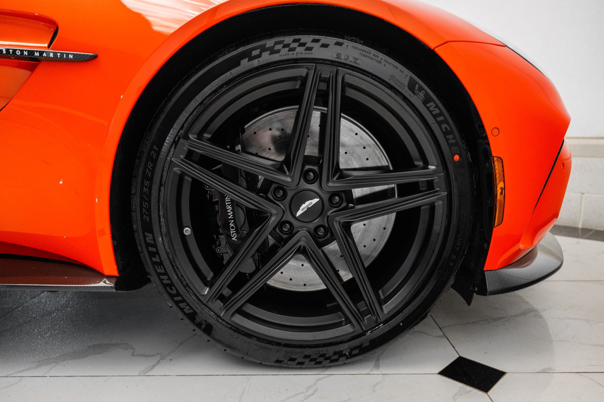 Used 2025 Aston Martin V8 Vantage Coupe image 50