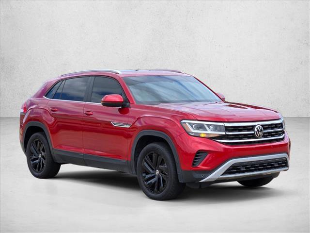 Used 2023 Volkswagen Atlas Cross Sport SE w/ Panoramic Sunroof Package FWD image 3