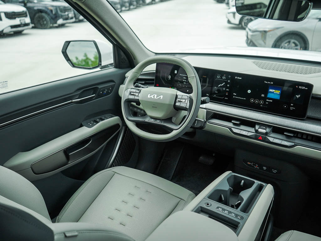 New 2026 Kia EV9 Wind AWD/4WD image 16