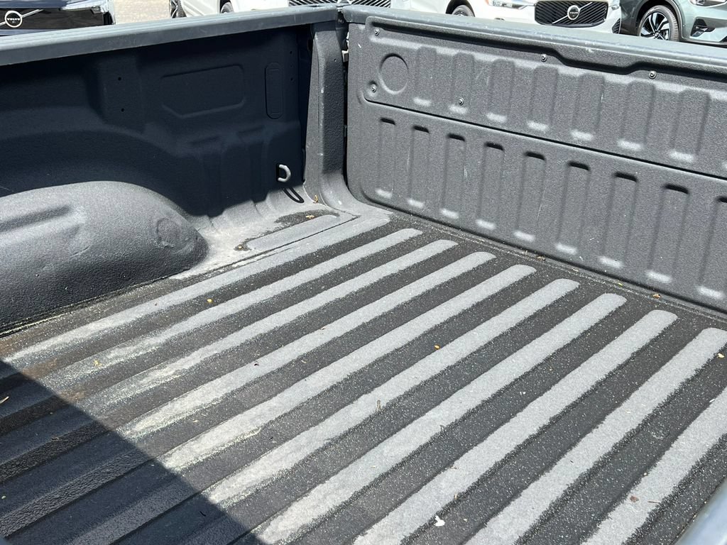 Used 2019 RAM 1500 Laramie AWD/4WD image 10