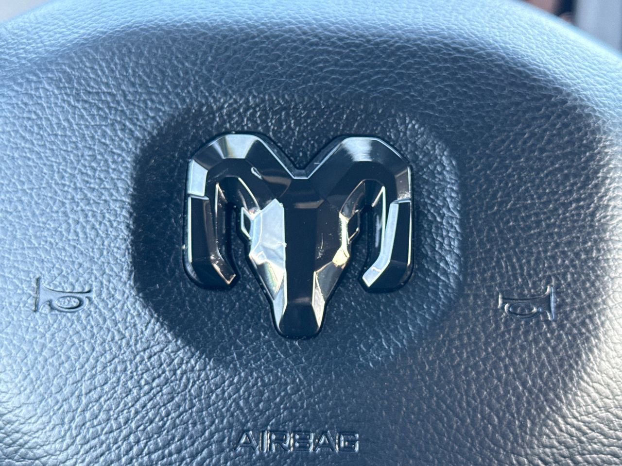 Used 2024 RAM 2500 Limited image 29