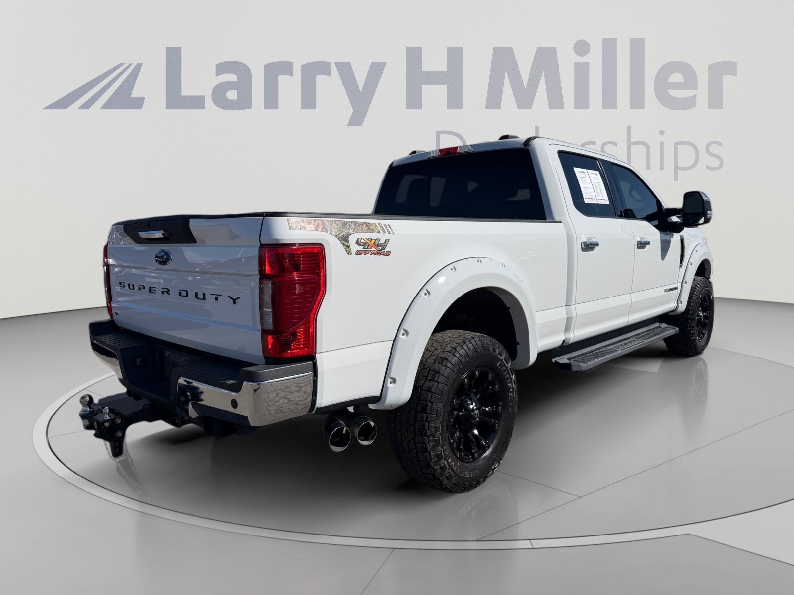 Used 2022 Ford F250 XLT w/ XLT Premium Package AWD/4WD image 5
