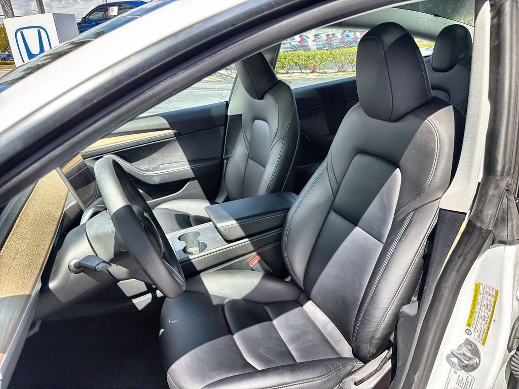 Used 2023 Tesla Model 3 Standard Range image 23