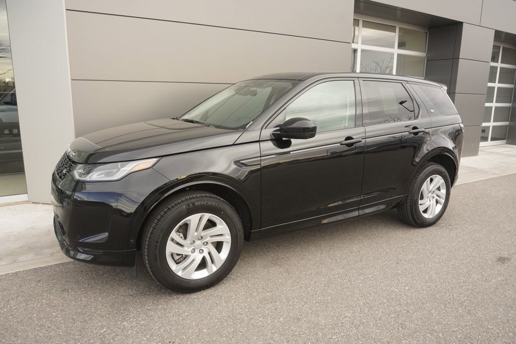 Used 2025 Land Rover Discovery Sport S image 3
