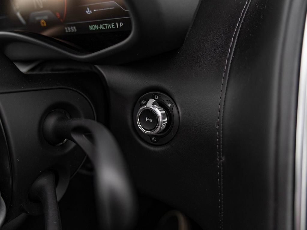 Used 2023 McLaren GT image 19