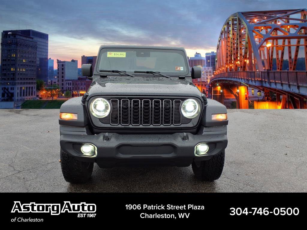 Used 2025 Jeep Wrangler Sport S image 8
