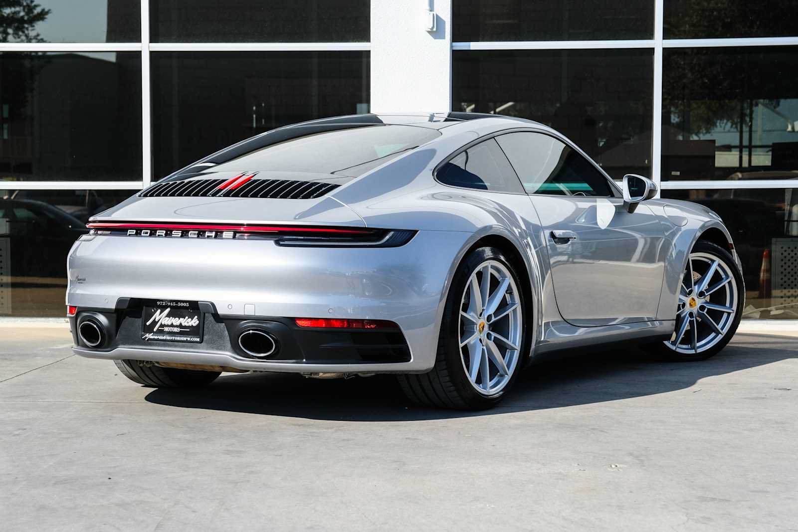 Used 2020 Porsche 911 Carrera RWD image 10
