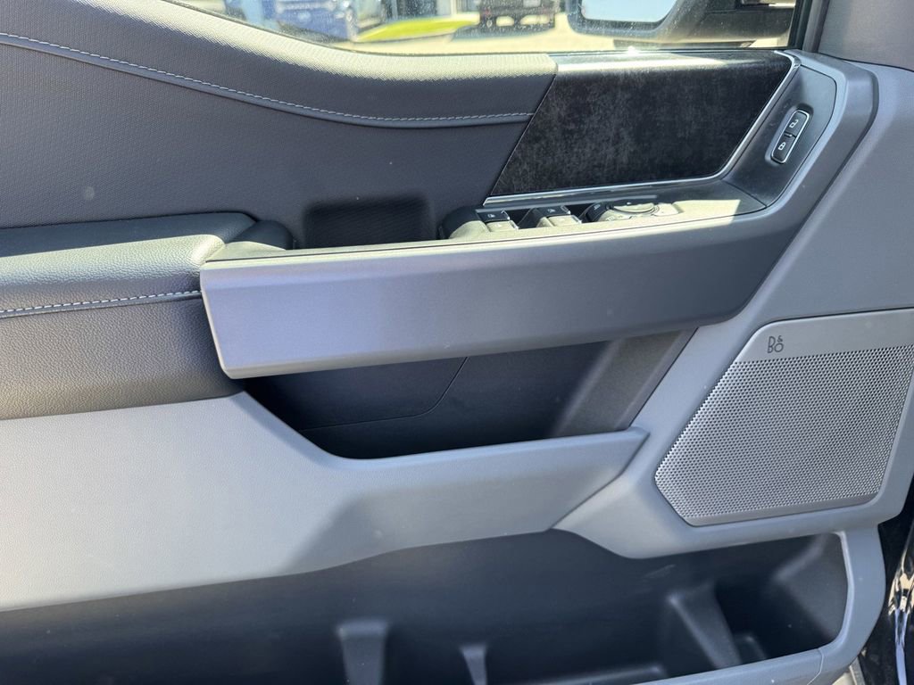 Used 2025 Ford F150 Lightning Flash AWD/4WD image 14
