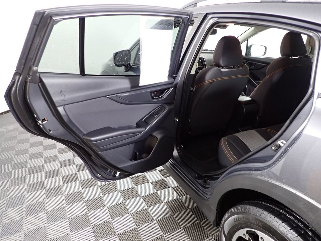 Used 2022 Subaru Crosstrek 2.0i Premium AWD/4WD image 32