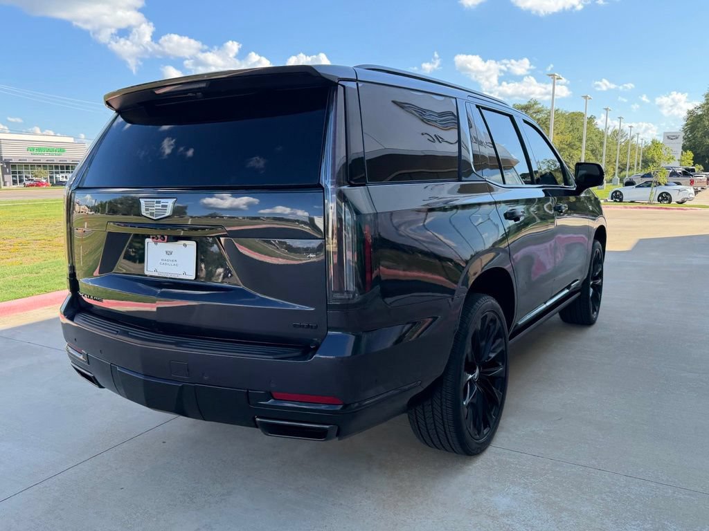 Used 2026 Cadillac Escalade Platinum Sport w/ LPO, ONYX Package AWD/4WD image 6
