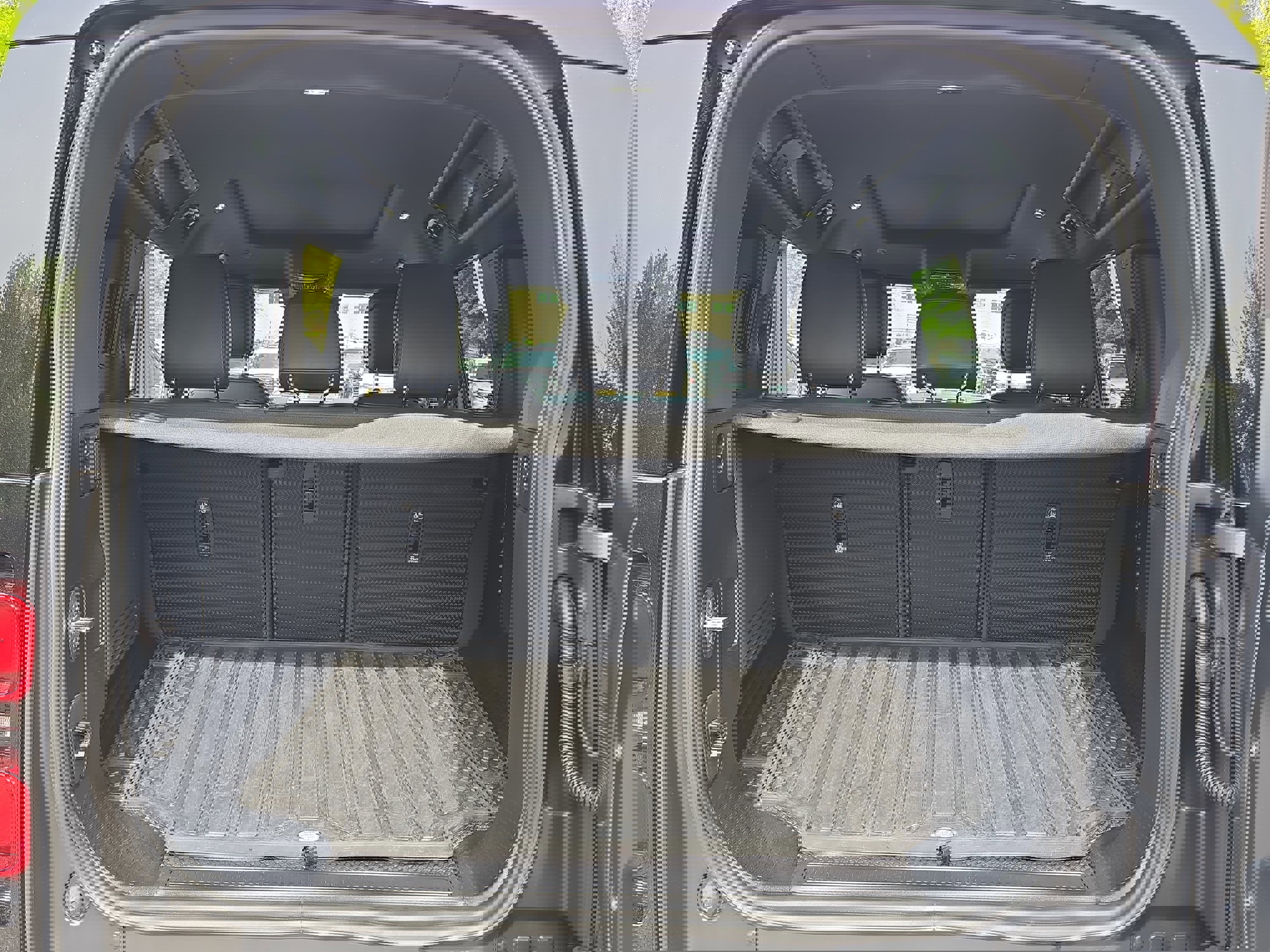 Certified 2024 Land Rover Defender 110 X-Dynamic SE image 12