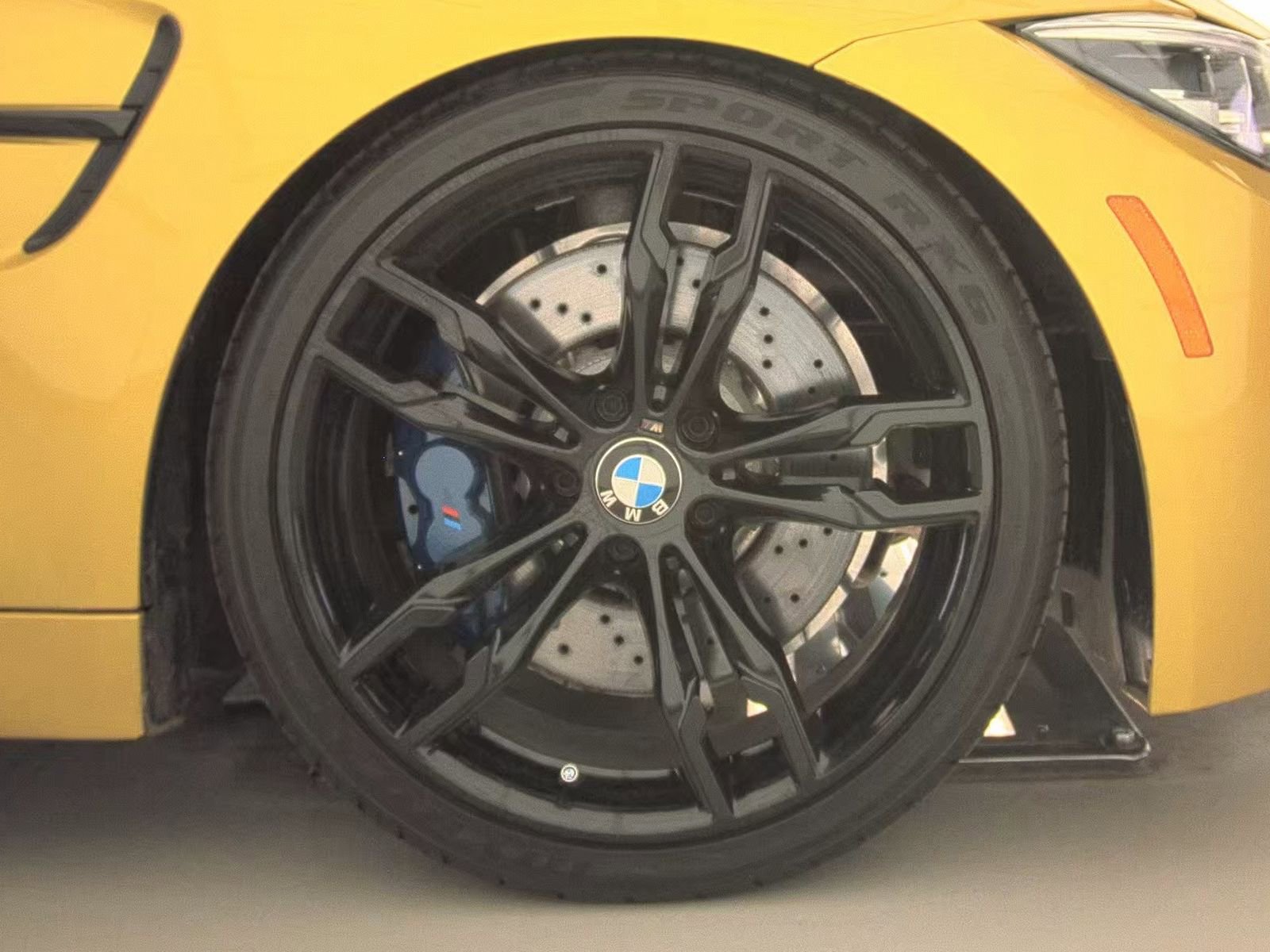 Used 2019 BMW M4 Coupe w/ Competition Package RWD image 13