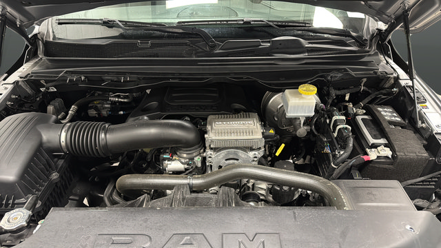 Used 2024 RAM 1500 Laramie AWD/4WD image 25