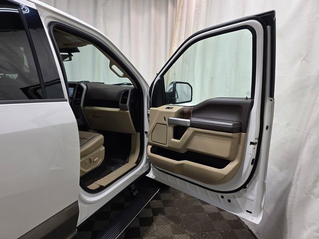 Used 2019 Ford F150 Lariat w/ Equipment Group 502A Luxury image 33